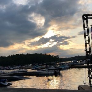 Meet your Posher, Cassandra